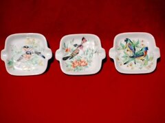 Trei scrumiere japoneze, anii 1930-1939